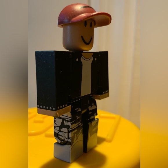 Roblox Ultimate Driving Robin DeBank Figure - Picture 4 of 5